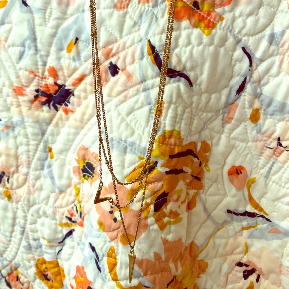 3 Chain Gold Necklace with Arrowheads